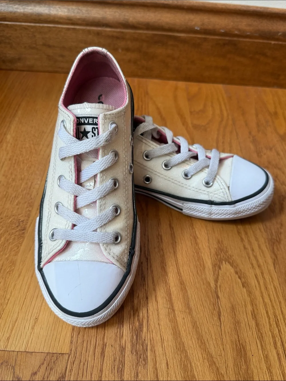 Converse Chuck Taylor All Star Iridescent Glitter Sneakers  Pale Yellow Youth 13